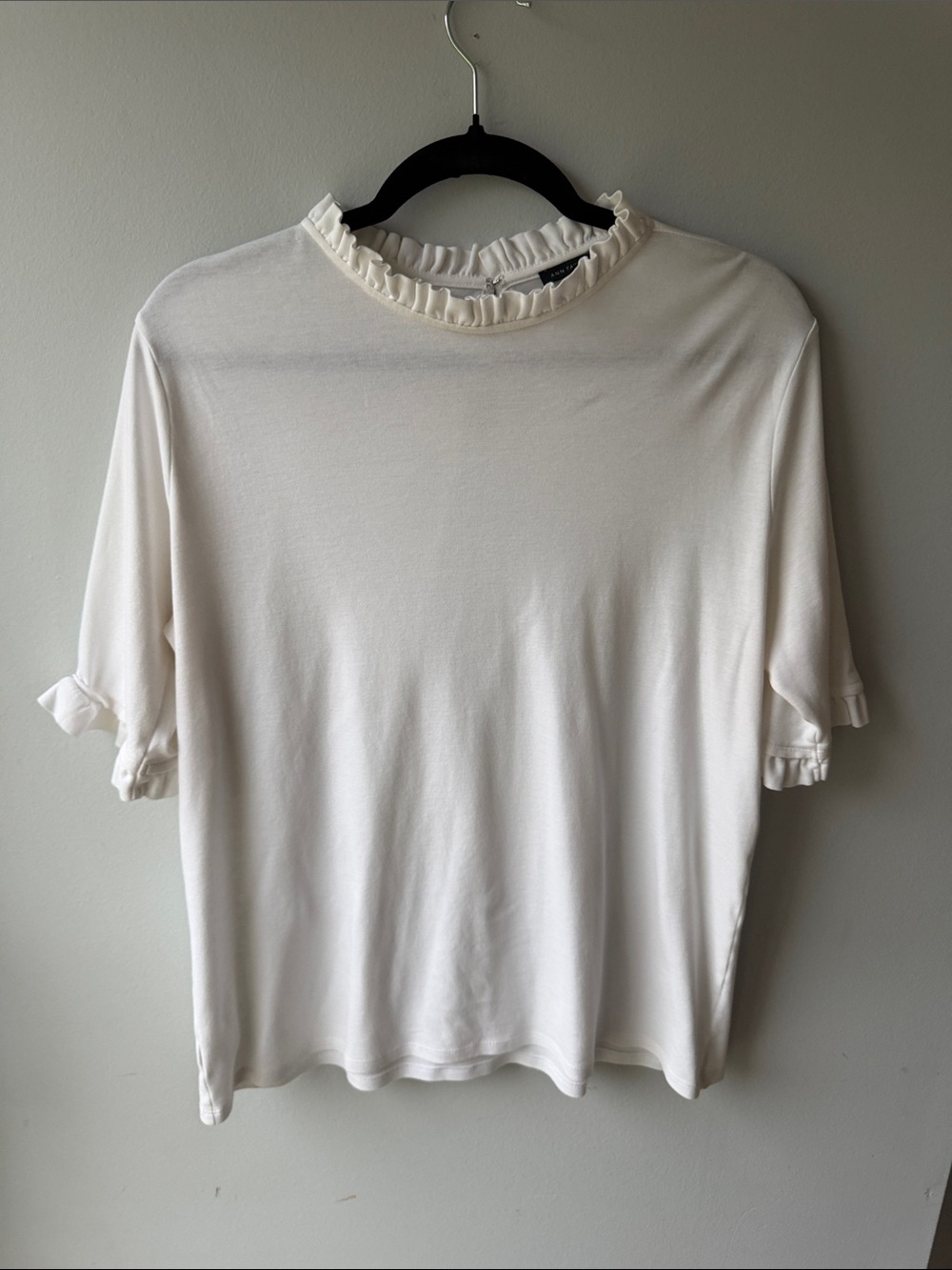 Ann Taylor White Ruffle Trim Short Sleeve Top size XL